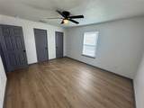 7300 Comanche - Photo 11