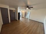 7300 Comanche - Photo 3