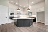 7812 Pondview Lane - Photo 8