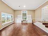 720 Leslie Street - Photo 10