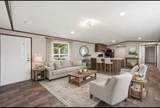 618 6th Street - Photo 3