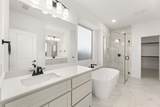 813 Golden Galaxy Way - Photo 23