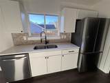 515 Giraud - Photo 4