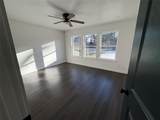 515 Giraud - Photo 6