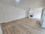 802 Headwater Drive - Photo 3