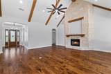 402 Parkway Drive - Photo 4