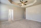 912 Robbins Way - Photo 18