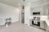 8222 Urban - Photo 10