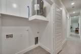 8222 Urban - Photo 16