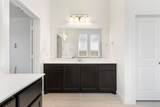 1421 Valor Way - Photo 23