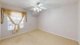 1020 Thorncliff Trail - Photo 17