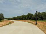2027 Verona Drive - Photo 4