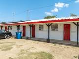 312 Live Oak - Photo 4