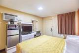 1100 Main Street - Photo 8