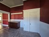 300 Oak Street - Photo 16