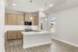 8725 Acorn Avenue - Photo 5