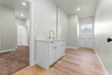 1121 County Road 4104 - Photo 17