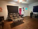 1702 Avenue C - Photo 3