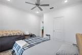114 Rose Row - Photo 16