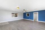 504 Hall Street - Photo 17