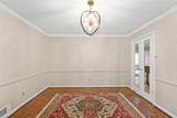 1505 Surrey Court - Photo 4