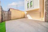 2906 Thomas Avenue - Photo 18