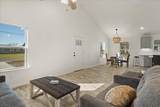 200 Gladys Street - Photo 8