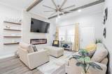 4006 Metropolitan Avenue - Photo 4