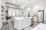 4006 Metropolitan Avenue - Photo 9