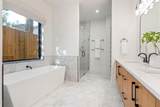 6008 Kenwood Avenue - Photo 21