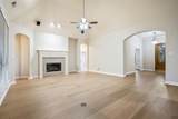 1806 Branch Hollow Drive - Photo 7