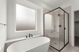 3104 Summer Rain Lane - Photo 18