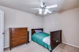 9812 Marthas Vineyard Circle - Photo 17