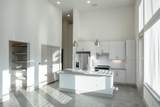 601 Oak Street - Photo 3