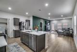 808 Country Road - Photo 10