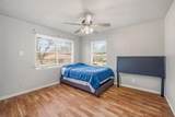 582 College Street - Photo 9