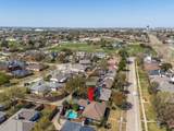 2516 Lawnview Drive - Photo 2