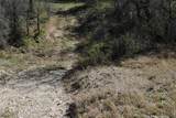 2100 Fm 591 - Photo 23