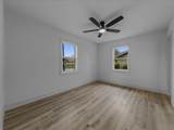 802 Nl Robinson Drive - Photo 24