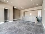 915 Vaquero Way - Photo 27
