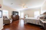 910 Kings Court - Photo 16