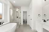 713 Golden Galaxy Way - Photo 25