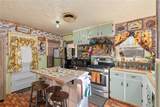 915 Neches Street - Photo 12