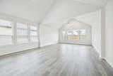 749 Lyft Lane - Photo 9