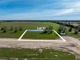 311 Private Road 33263 - Photo 1