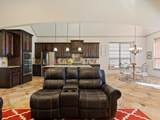 2728 Village Creek Street - Photo 8