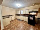 303 Caesar Street - Photo 5