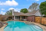 9122 Oak Hollow Drive - Photo 18