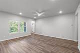 711 College Street - Photo 9