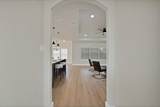 905 Trinity Street - Photo 11